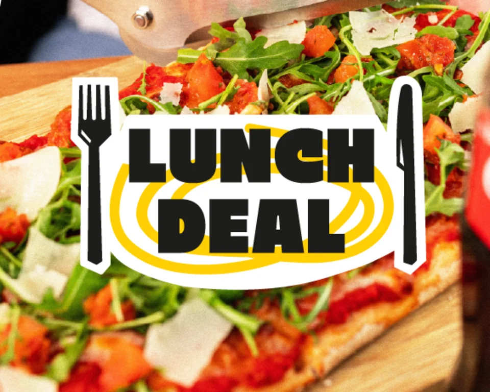 Im Hintergrund befinden sich verschiedene Gerichte wie Pasta oder Salat. In der Mitte steht "Lunch Deal".