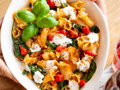 Die vorherige POP UP Pasta wird in einer Schale serviert.